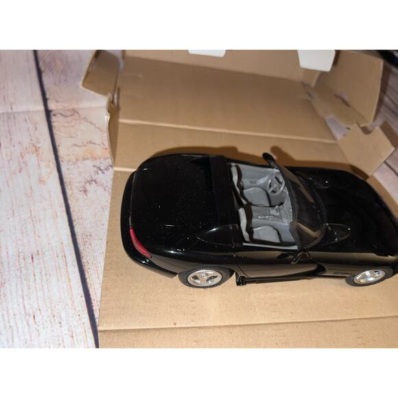 VINTAGE 1993 AMT ERTL 1:25 SCALE PROMO " 1993 DODGE VIPER RT/10 " BLACK 6128 - Picture 4 of 14
